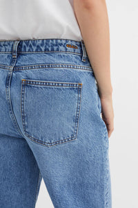 Skall | Taylor Cropped Jeans - Worn Mid Blue