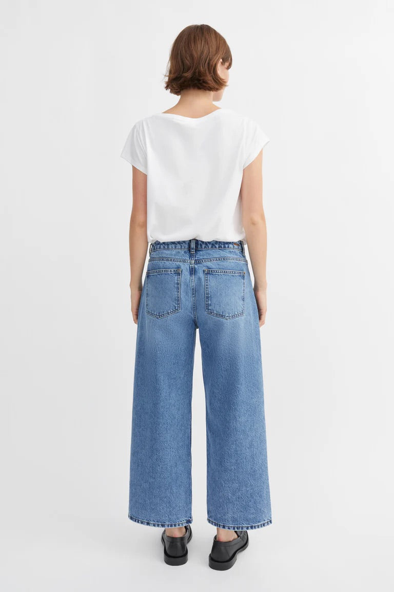 Skall | Taylor Cropped Jeans - Worn Mid Blue