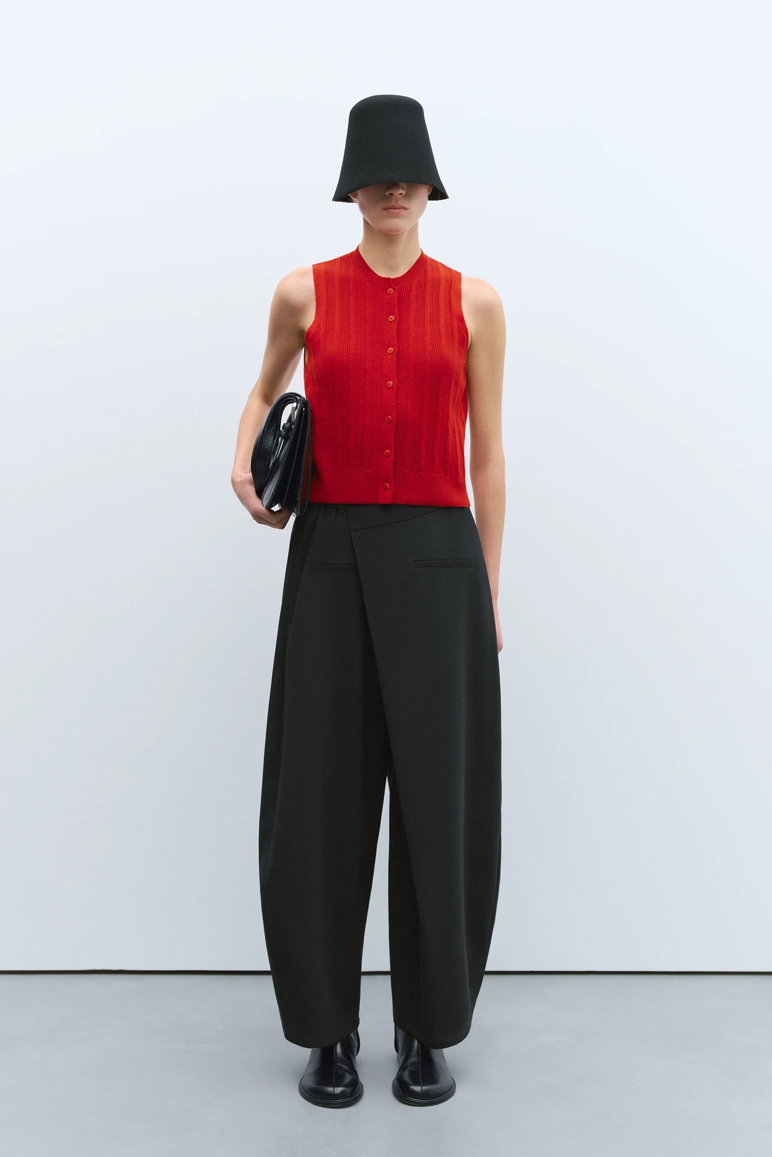 Cordera | Merino Wool Ribbed Waistcoat - Red