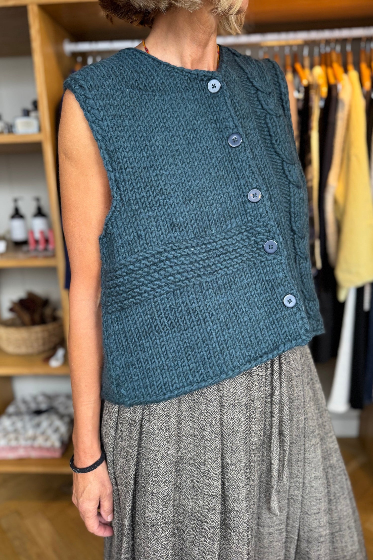 Runaway Bicycle | Bobby Merino Vest - Teal